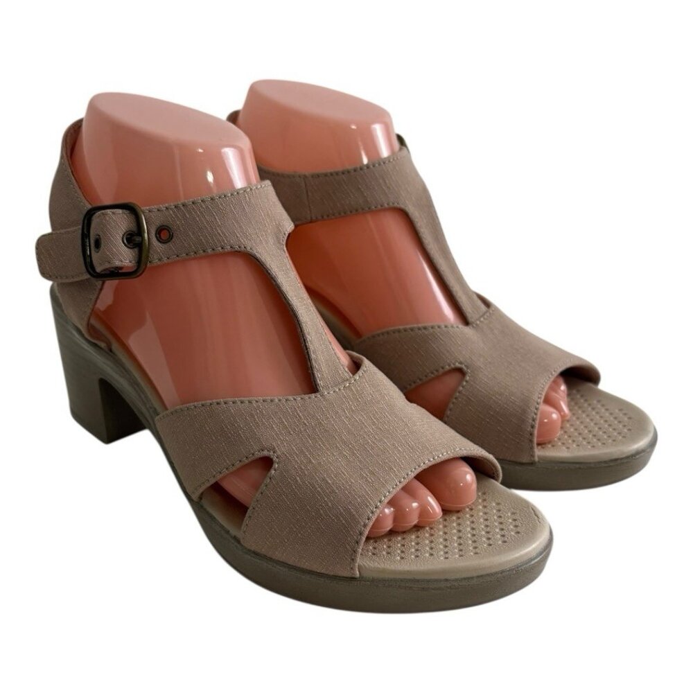 Bzees Women's Shoes Size 7.5 Everly Tan/Nude Block Heel Strappy Sandals Comfort - Picture 3 of 10